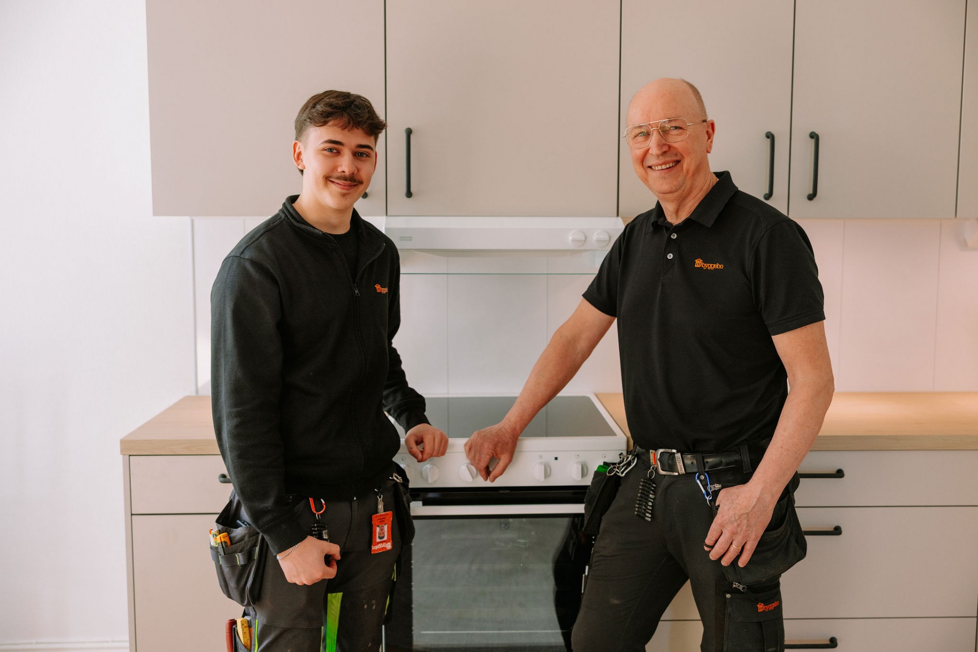 Två anställda hos Byggebo